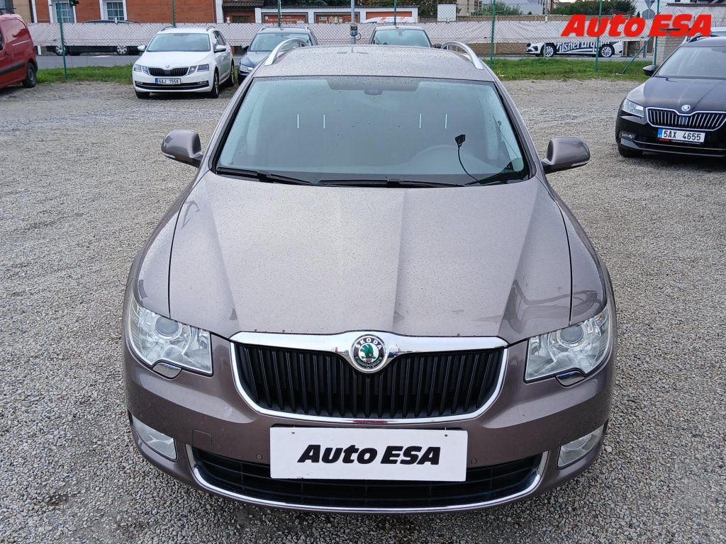 Škoda Superb, 2.0TDi,DSG,výhřev sed. - fotka 2