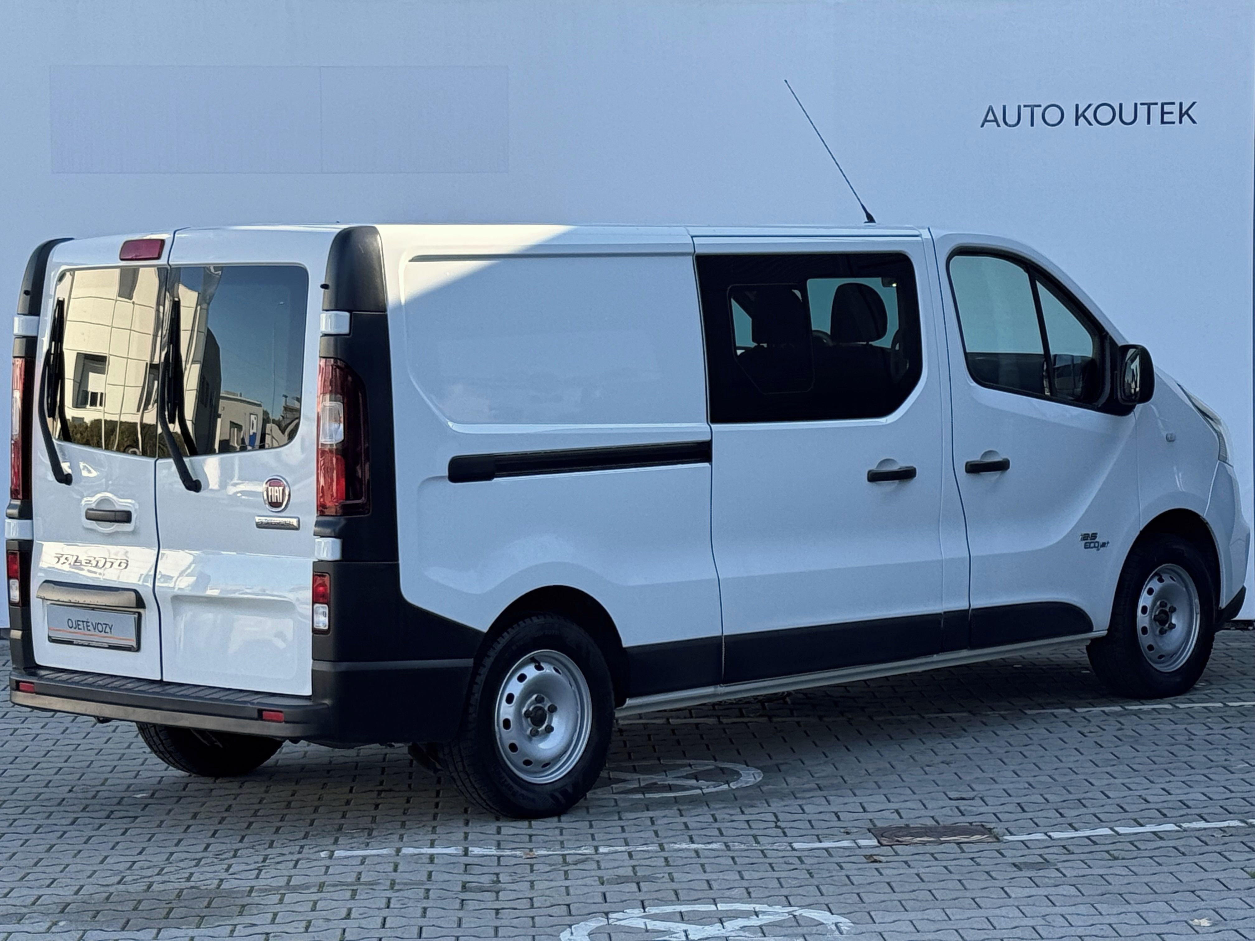 Fiat Talento, 1.6DCi 125PS Long 6míst TRAFIC - fotka 2