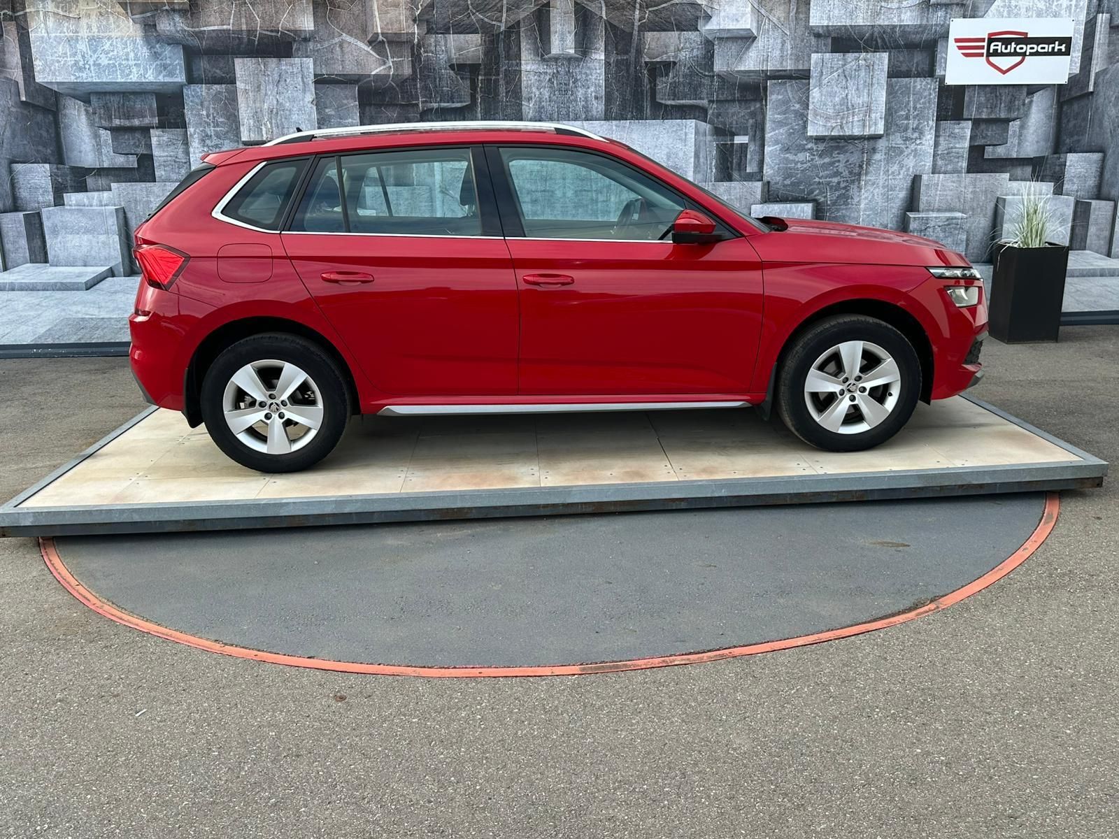 Škoda Kamiq, 1.5TSi, 110KW,VYHŘ.SED.KEYLESS - fotka 5