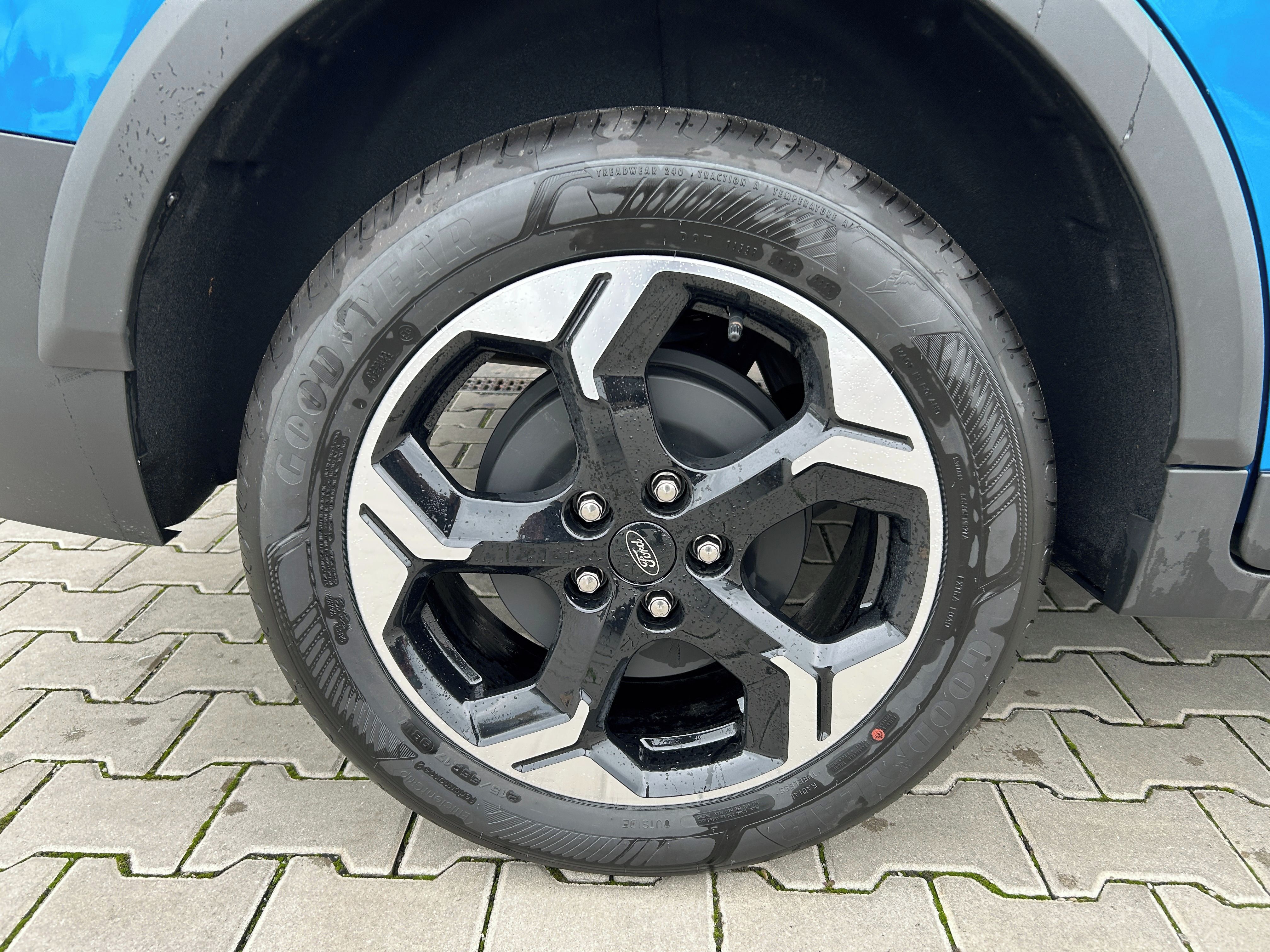 Ford Tourneo Courier, 1.0 EcoBoost 92 kW Active L1 - fotka 4