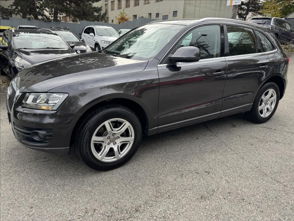 Audi Q5, 2,0 Manual+125kw+TAŽNÉ ORIGO ! - fotka 4