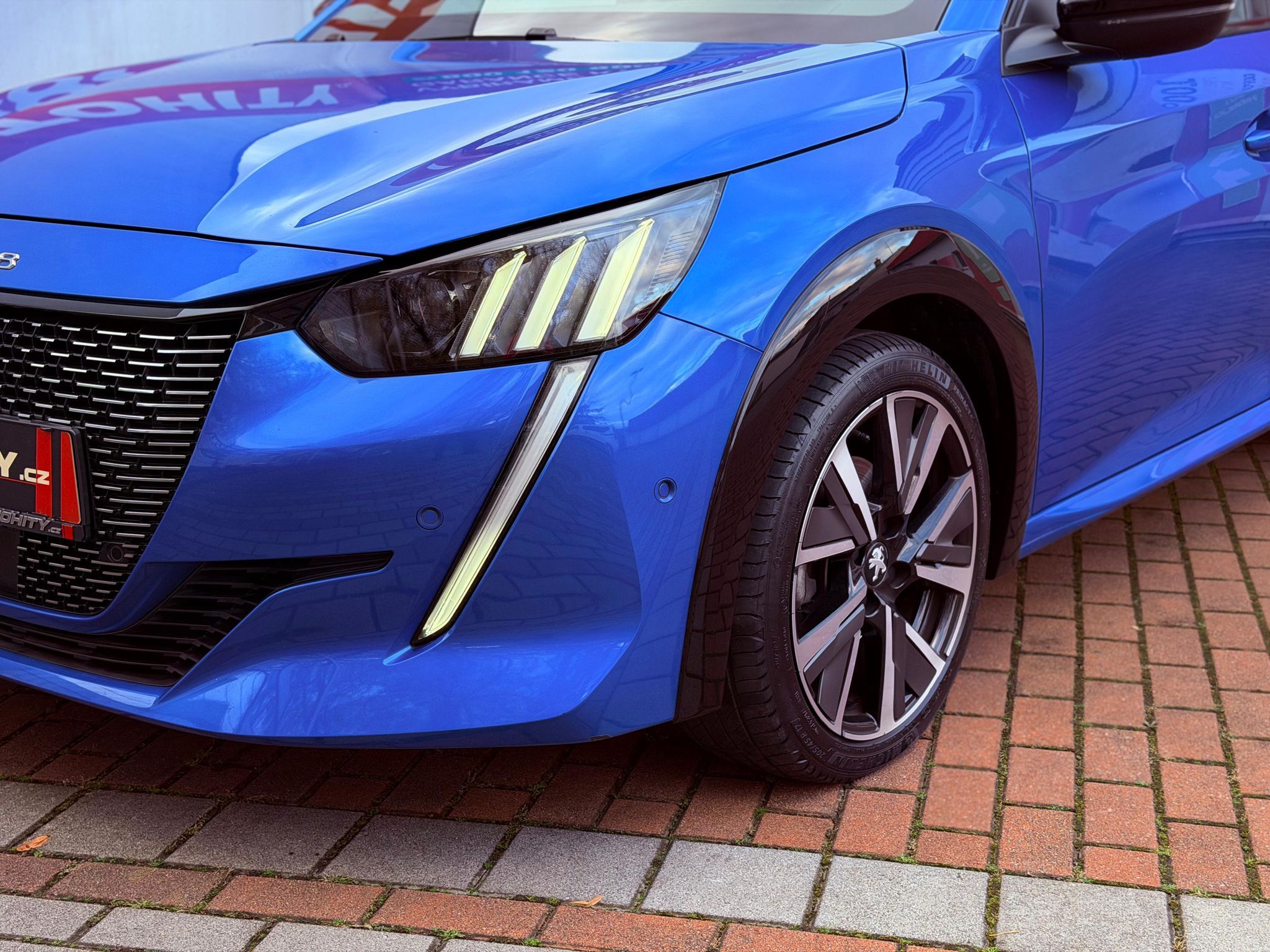 Peugeot 208, 1.2 Pure Tech GT Line AT8 - fotka 3