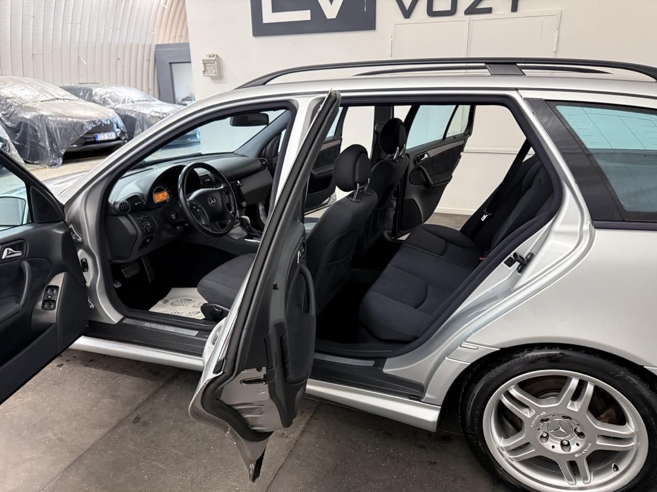 Mercedes-Benz Třídy C, C 30 AMG,AT, 1 MAJITEL ,TOP - fotka 6