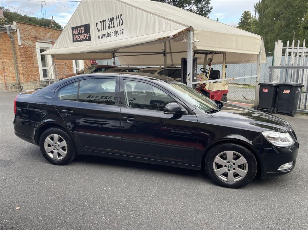 Škoda Octavia, 2,0 TDI AMBITIO EDITION - fotka 4