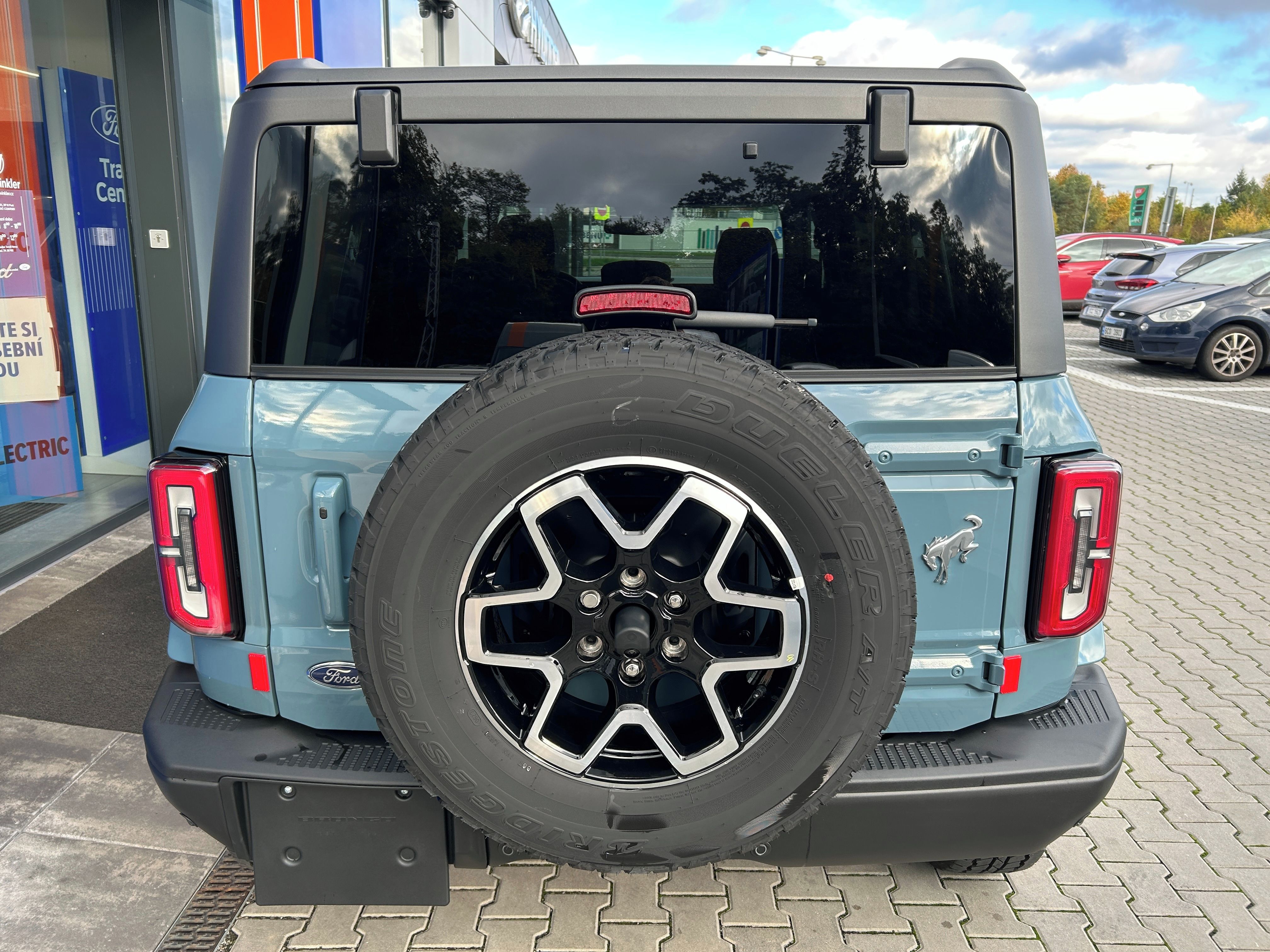 Ford Bronco, 2.7 EcoBoost 246kW OUTER BANKS - fotka 6