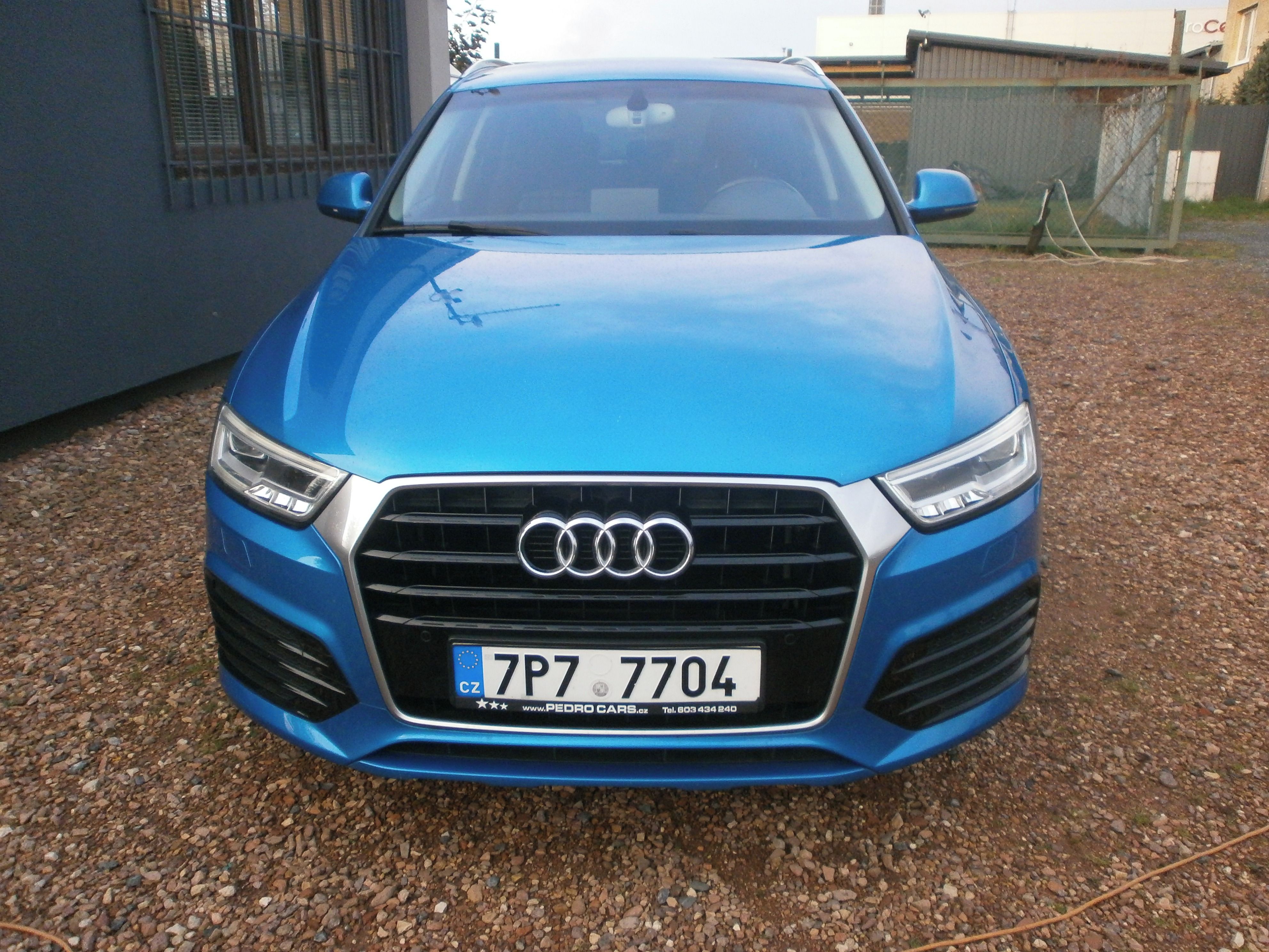 Audi Q3, 2.0TDI-S-LINE!SERVIS.KN. DPH! - fotka 3
