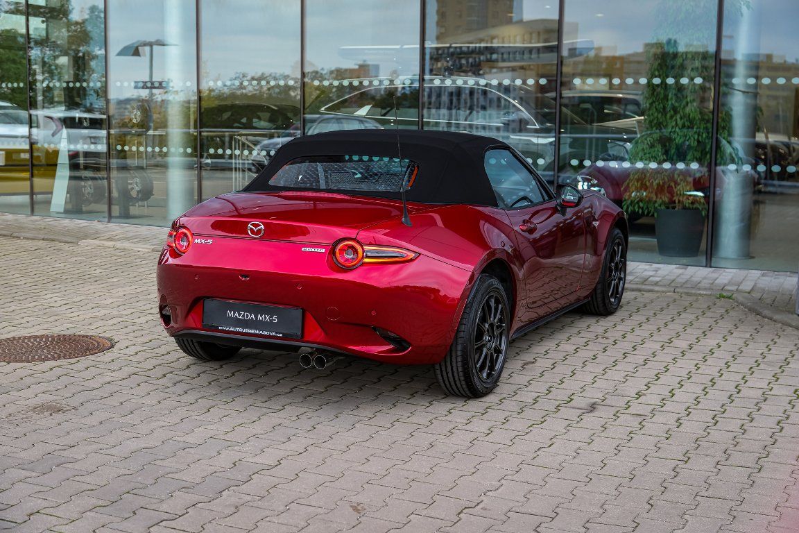Mazda MX-5, ST 1.5L 132k 6MT Homura - fotka 3