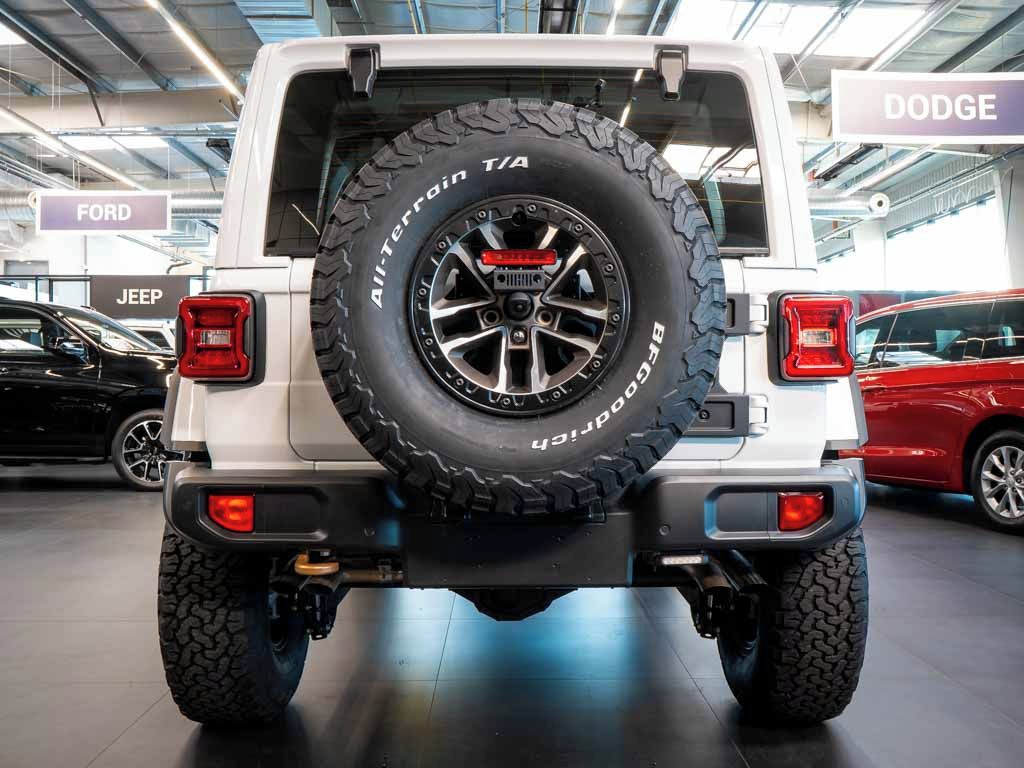 Jeep Wrangler, 6.4 V8 Rubicon 392 LIFT EDICE - fotka 4