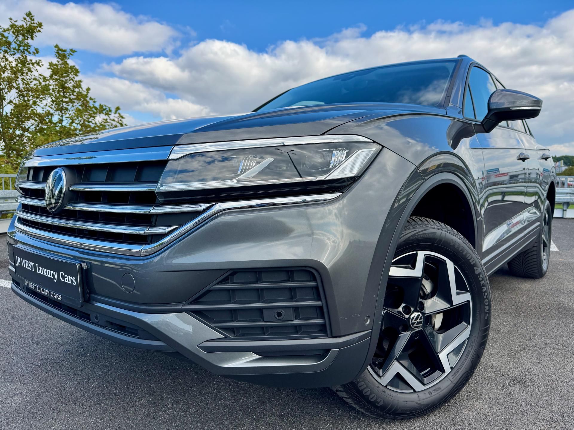 Volkswagen Touareg, Model 2025, Kůže, VZDUCH,Tažné - fotka 5