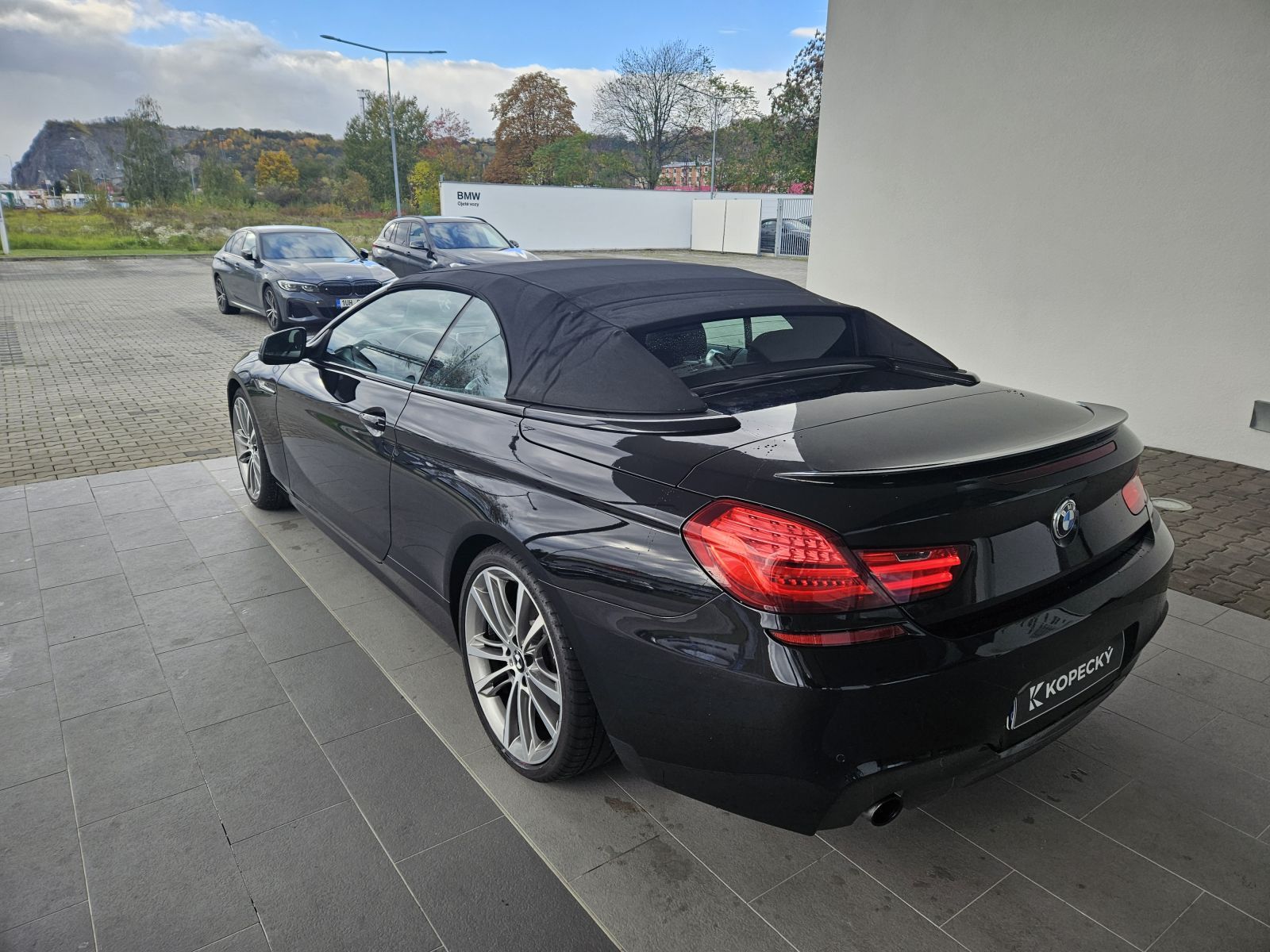 BMW Řada 6, 640i Cabrio - fotka 6