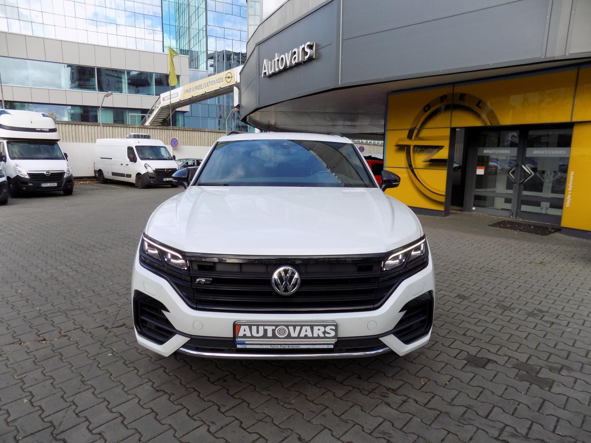 Volkswagen Touareg, 4.0 V8 TDI R- Line - fotka 2