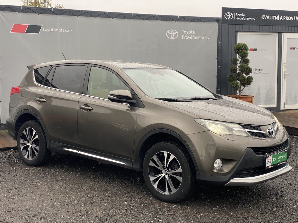 Toyota Rav4, 2.2D, ČR, navi, automat, 4x4