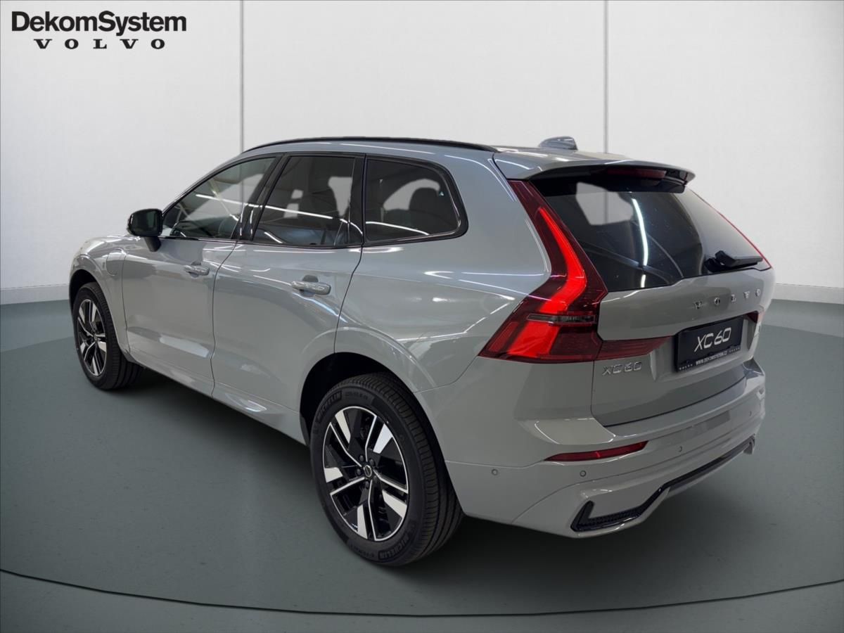 Volvo XC60, 2,0 T6 AWD Plus Dark 6887 - fotka 4