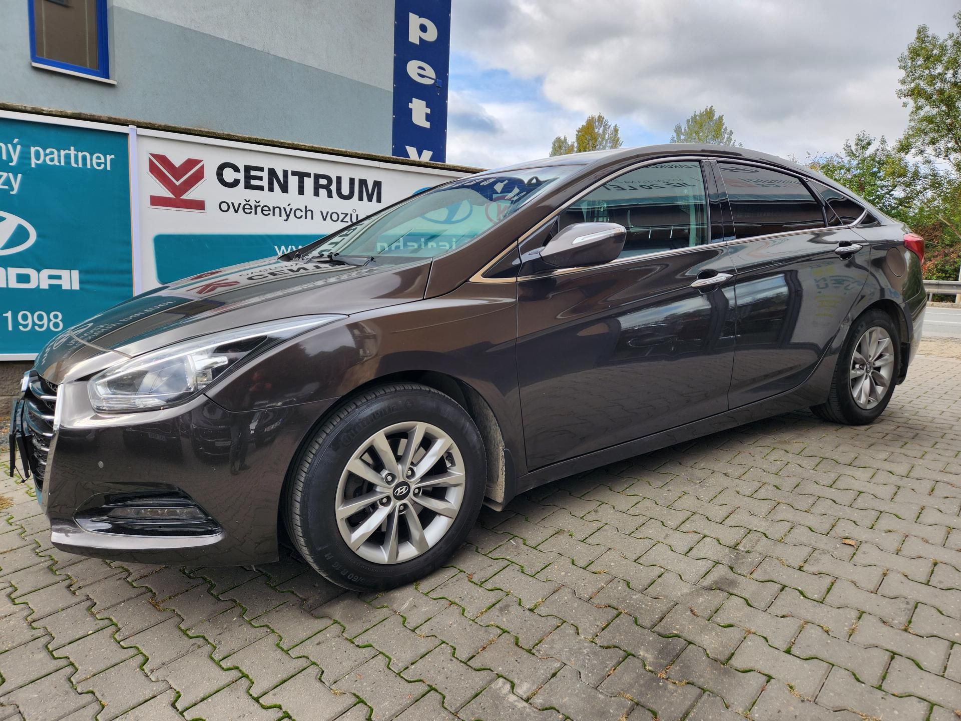 Hyundai i40, 1.7-NOVÁ SPOJKA-AUT.KLIMA - fotka 5