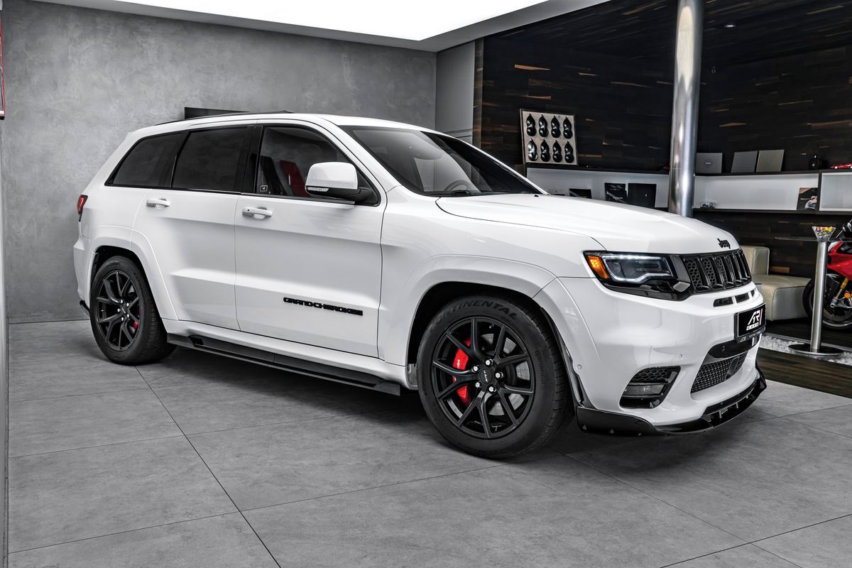 Jeep Grand Cherokee, SRT 8 - fotka 4