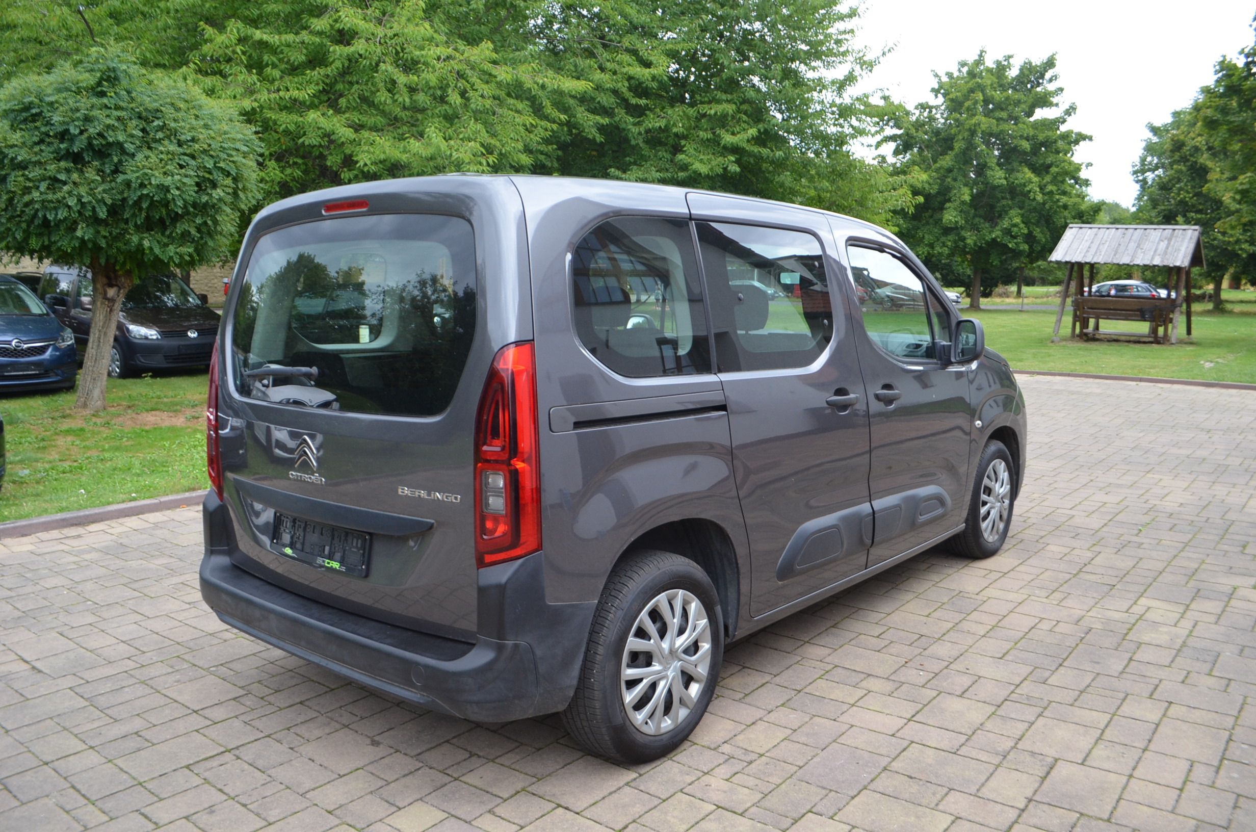 Citroën Berlingo, 1.2TCE 110PS*KLIMA*TEMPOMAT* - fotka 4