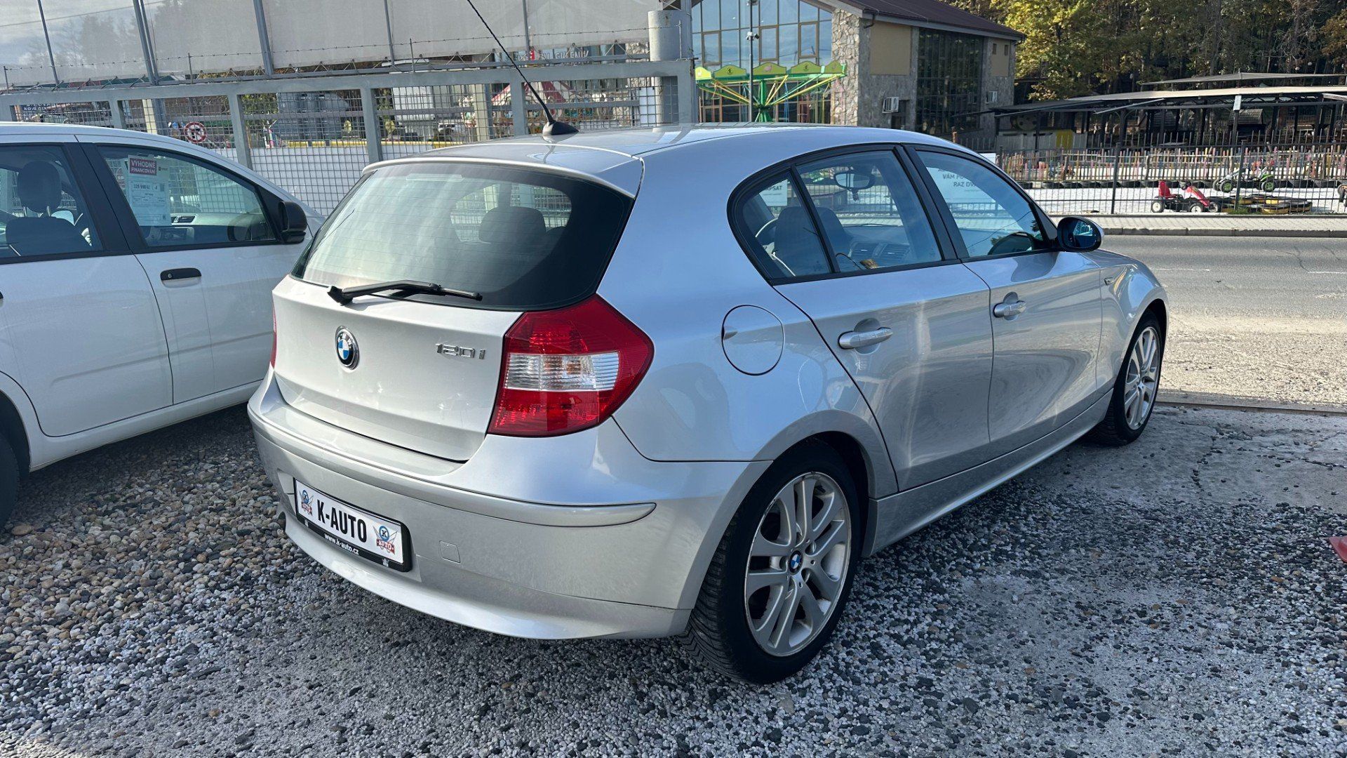 BMW Řada 1, 120i 110kW *A/T*ALU*Isofix* - fotka 4