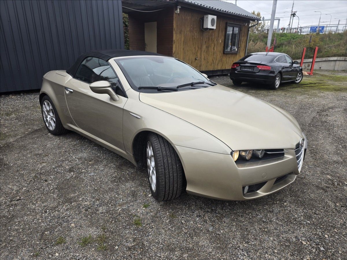 Alfa Romeo Spider, 2,4 JTDm 20v - fotka 3