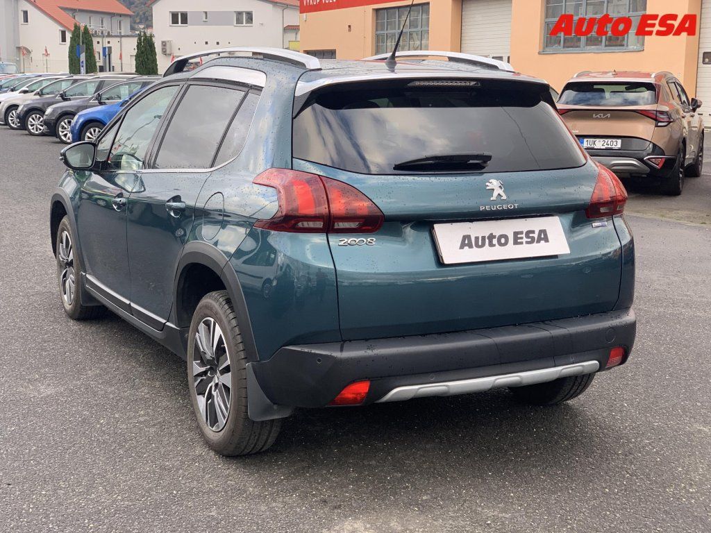 Peugeot 2008, 1.6 HDi,1.maj,ČR,Allure - fotka 4