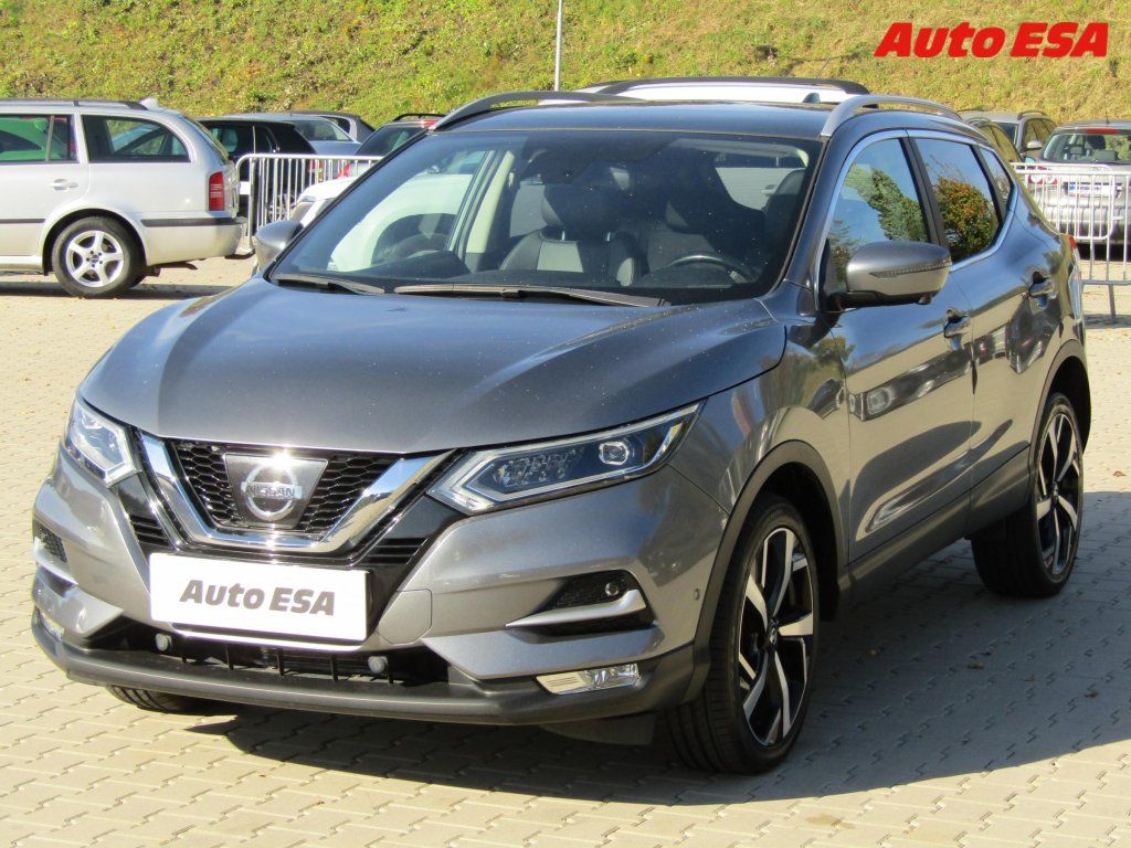 Nissan Qashqai, 1.6dCi,Tekna,AT,panor - fotka 3