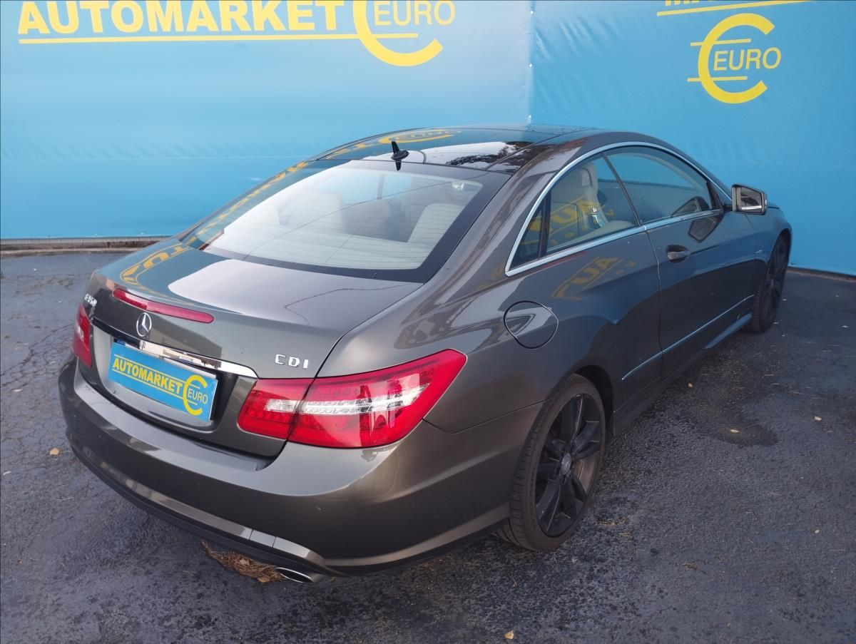 Mercedes-Benz Třídy E, 3,0 CDi 170KW - fotka 4