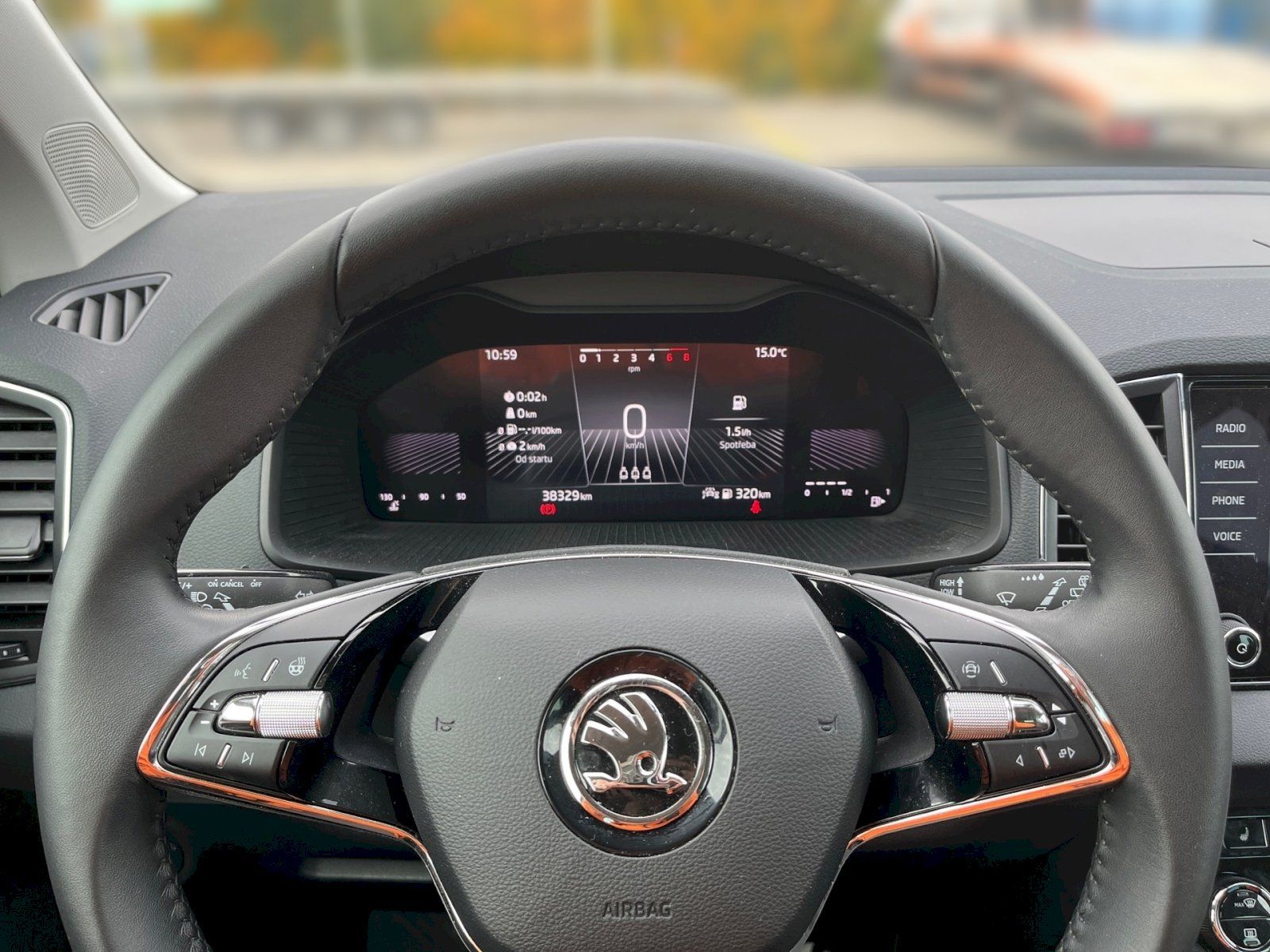 Škoda Karoq, KAROQ AMBITION TSI 1.5/110KW 6 - fotka 5