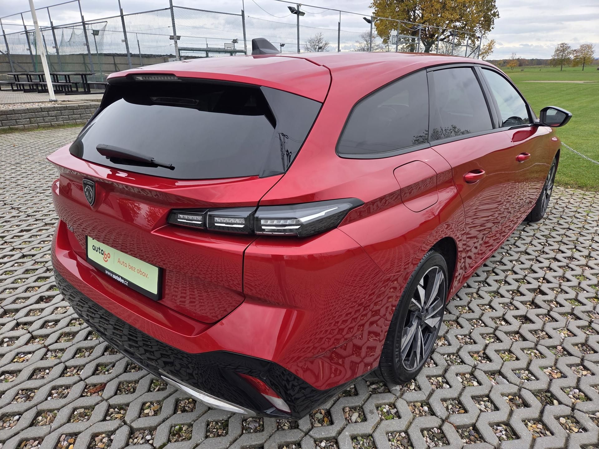 Peugeot 308, SW 1.2 PT 96 kW 130 Allure CZ - fotka 6