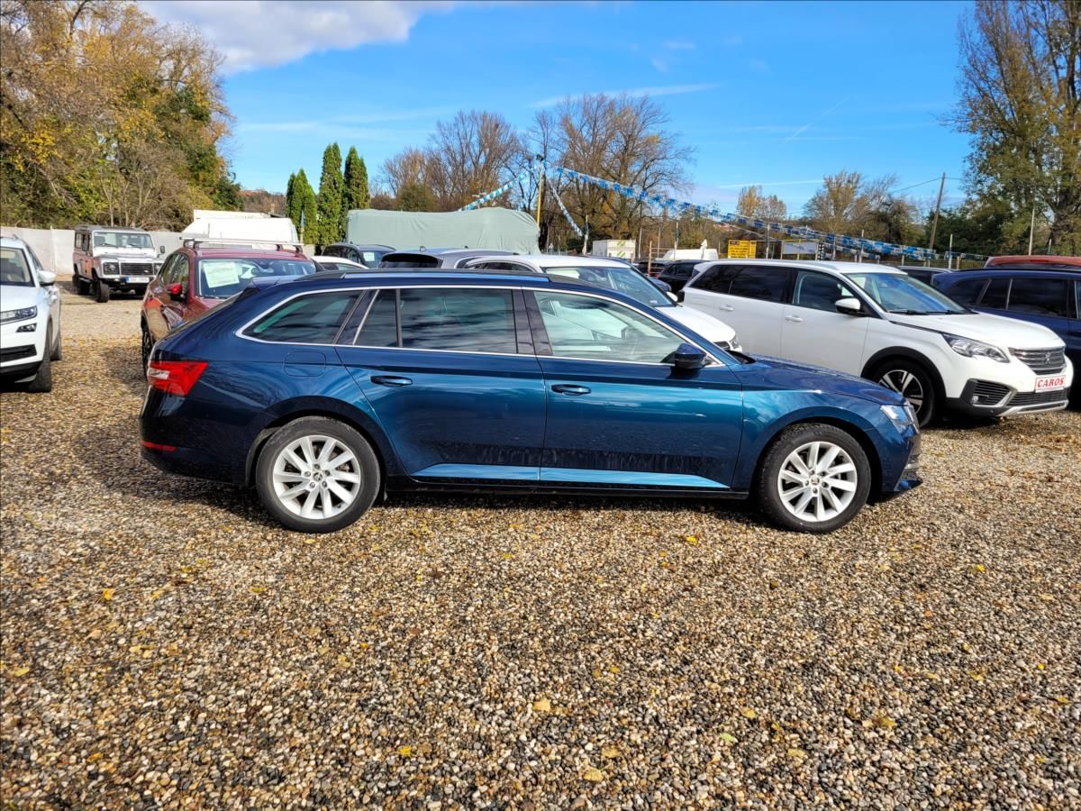 Škoda Superb, 1,4 TSI,PHEV,DSG,LED,NAVI,VÝHŘ - fotka 4