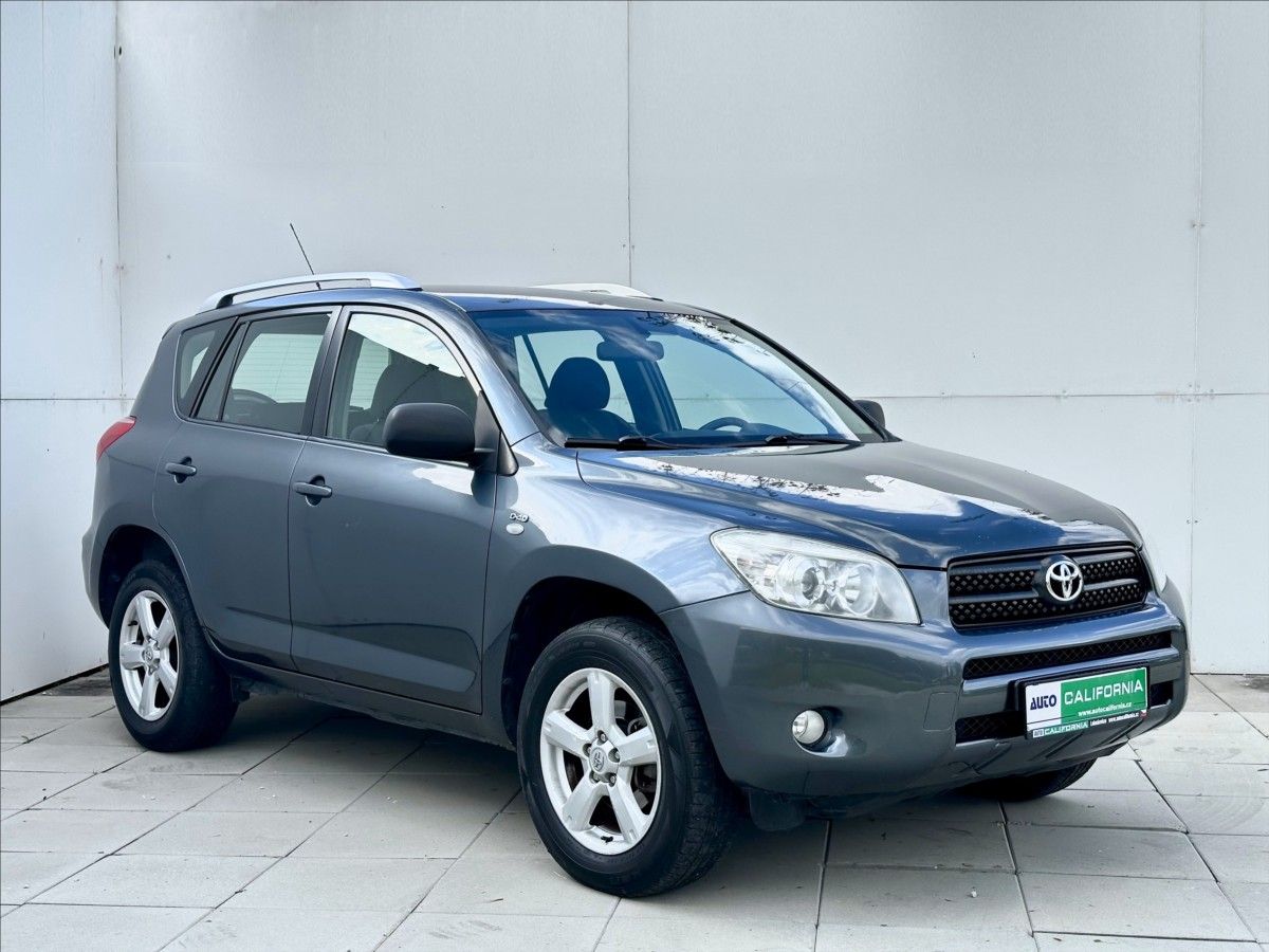 Toyota Rav4, 2,2 D4-D 4x4 Aut. klima - fotka 5