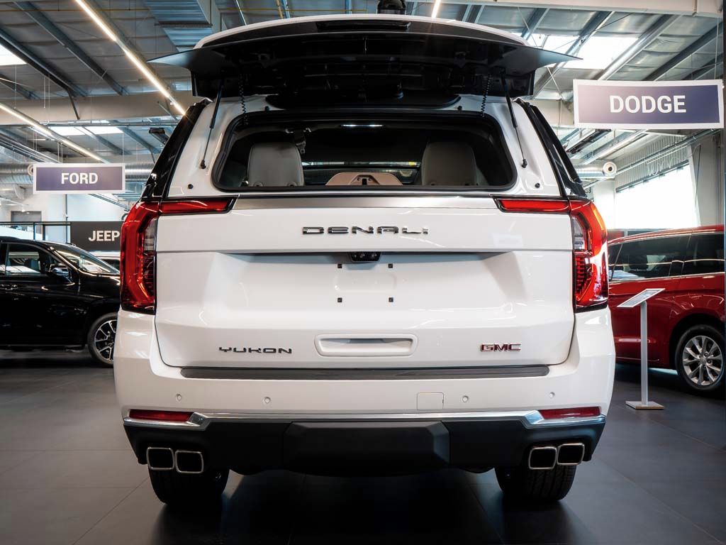 GMC Yukon, 6.2 V8 Denali Reserve Package - fotka 6