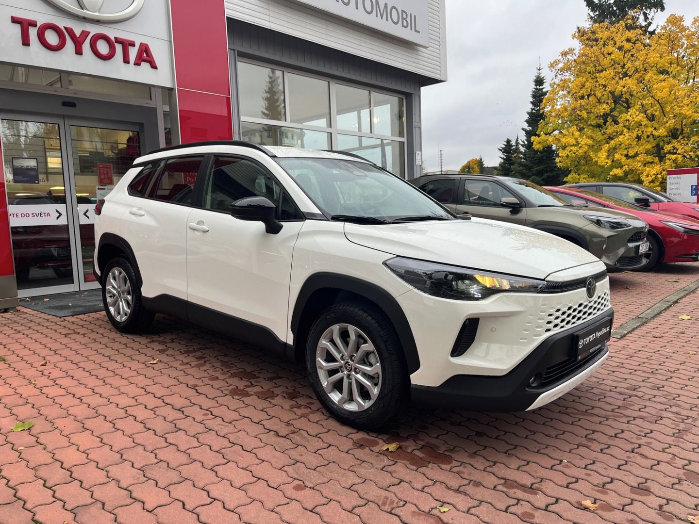 Toyota Corolla Cross, 1.8 HEV CVT Comfort Business - fotka 3