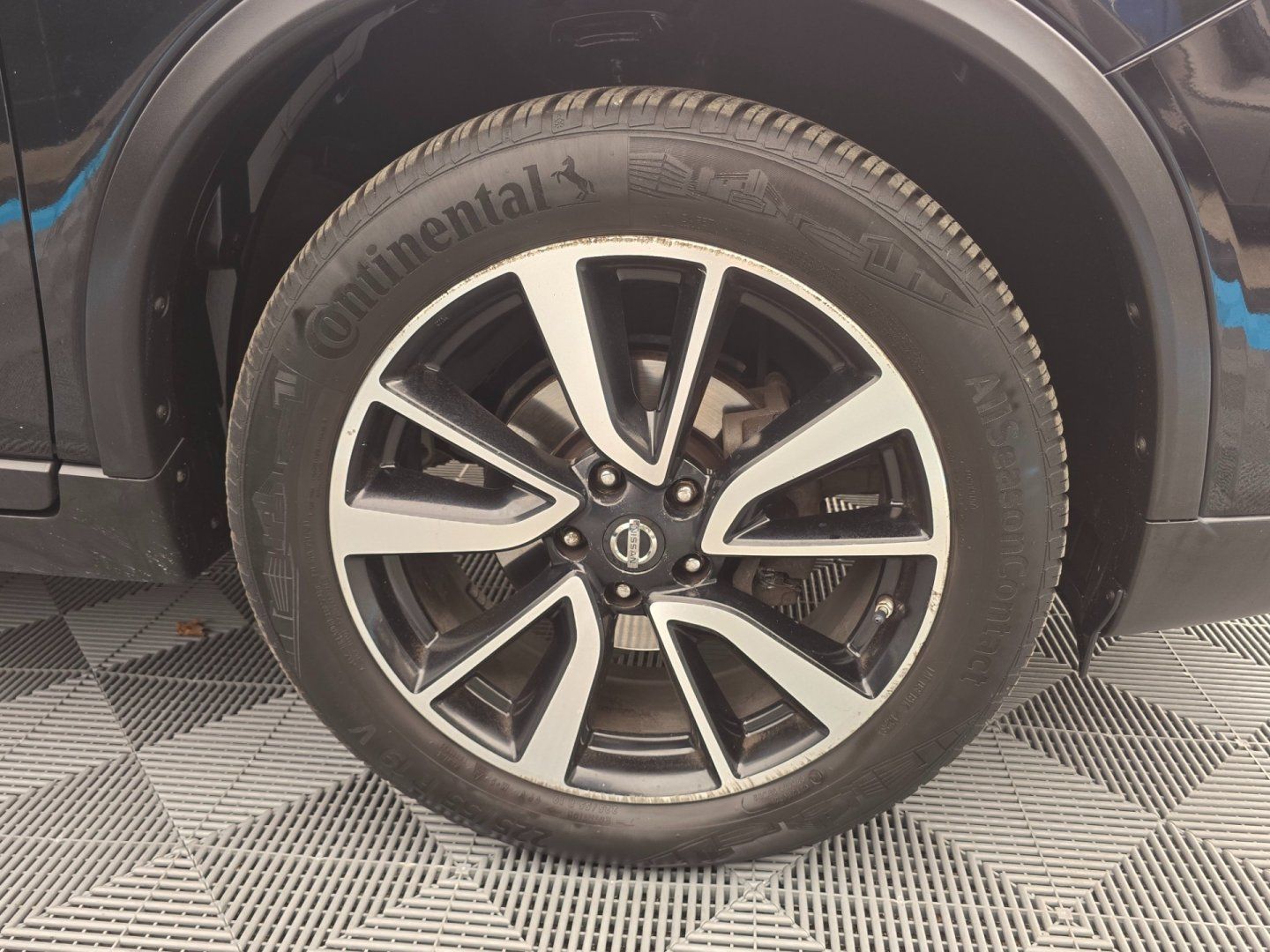 Nissan X-Trail, 1.6dCi/96KW/4X4/TEKNA/1.MAJ/ČR - fotka 5