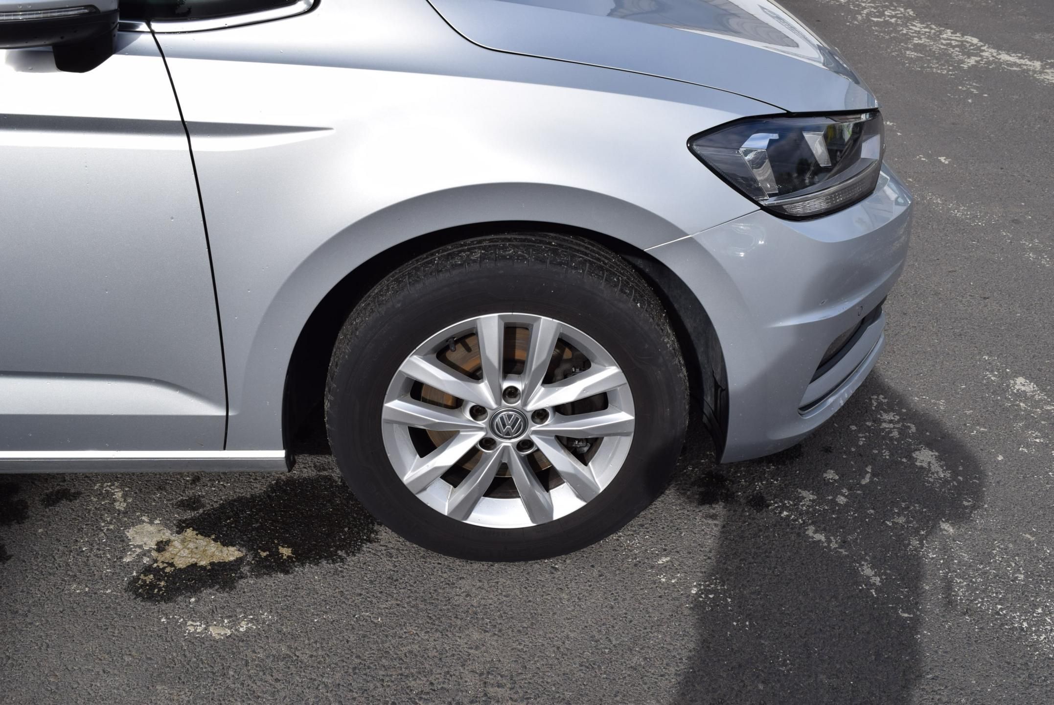 Volkswagen Touran, 1.4 110KwHighlineNezTopenTaž - fotka 6
