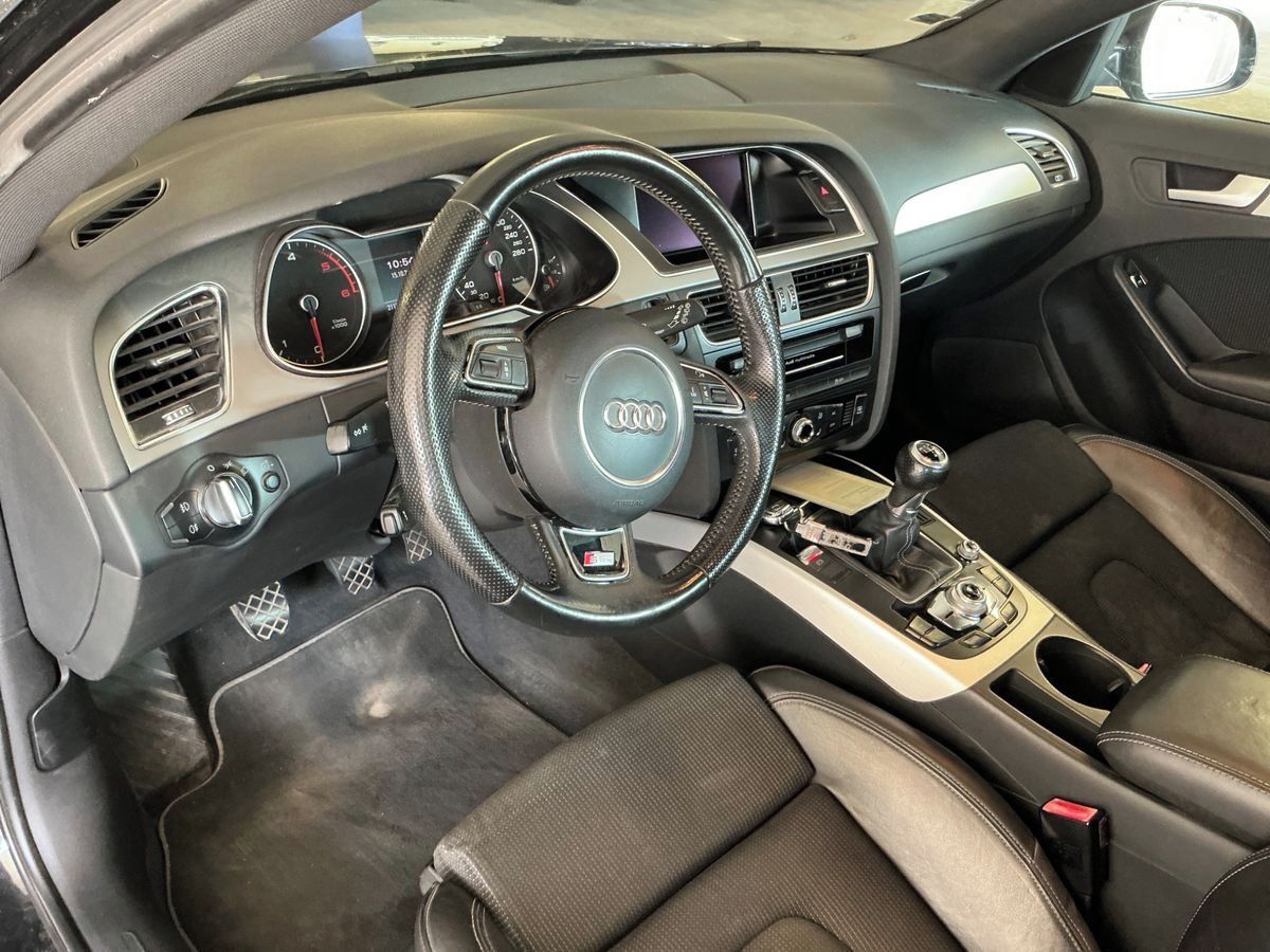 Audi A4, A4 AVANT 3X S-LINE 2.0Tdi130KW - fotka 6