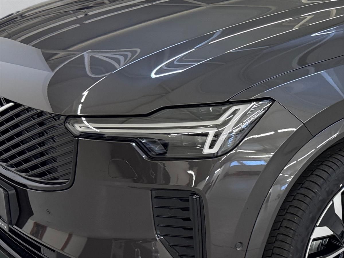 Volvo XC90, 2,0 B5 AWD Dark Plus 2132 - fotka 5
