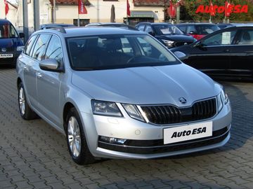 1.6TDi,2.maj,ČR,Style,LED