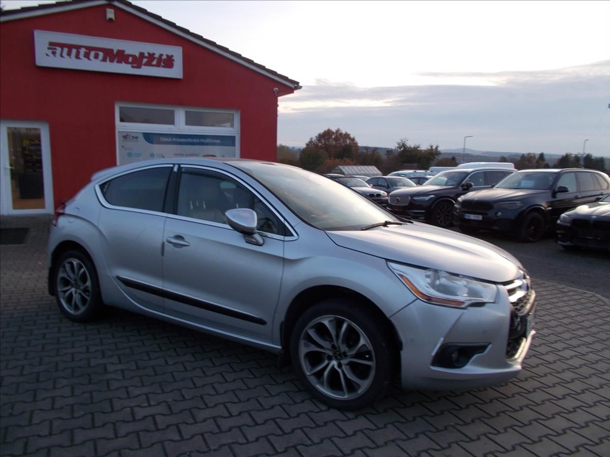Citroën DS4, 1,6 16V AUT 1.MAJITEL NOVÁ STK - fotka 6