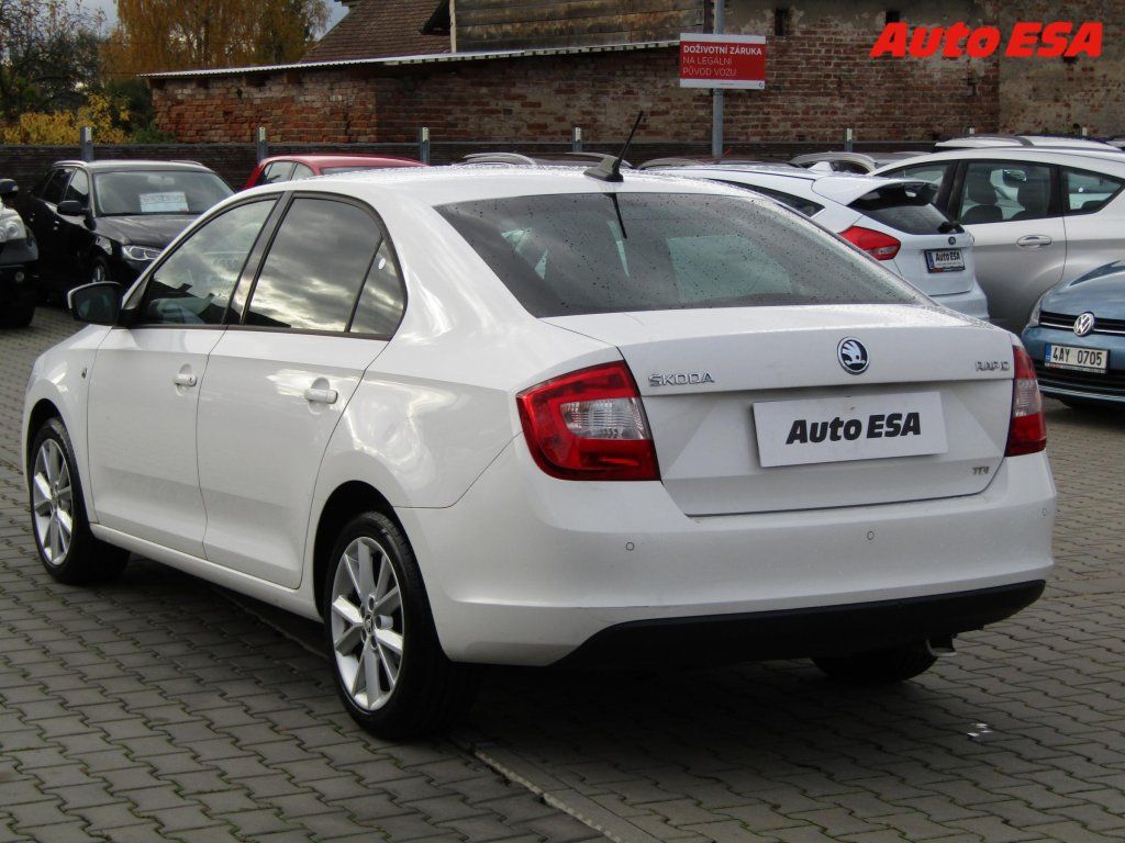 Škoda Rapid, 1.6 TDi,Sport,navi - fotka 6