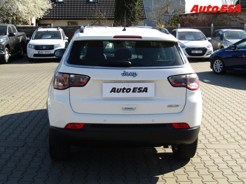 Jeep Compass, 1.4T,ČR,Longitude - fotka 5