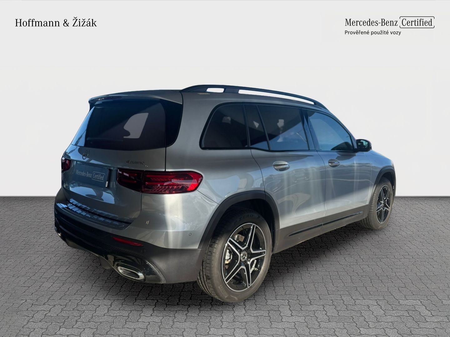Mercedes-Benz GLB, 200d 4M - fotka 5