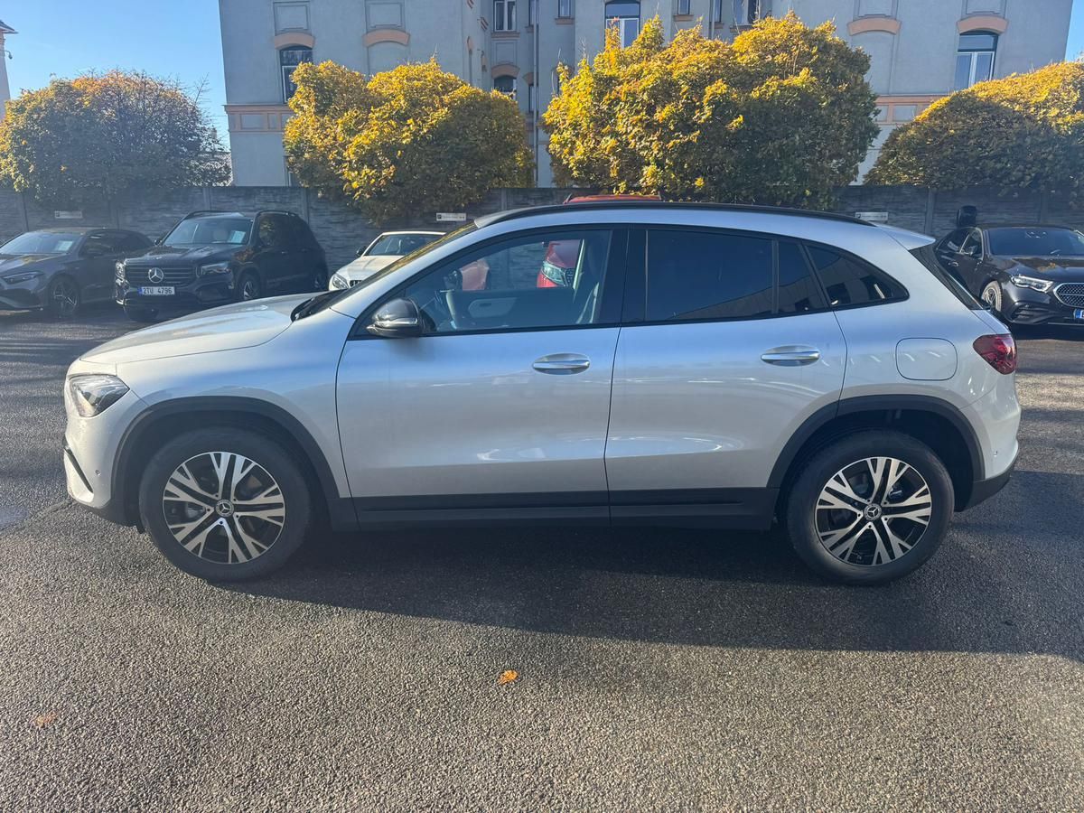 Mercedes-Benz GLA, 200 d 4MATIC - fotka 4