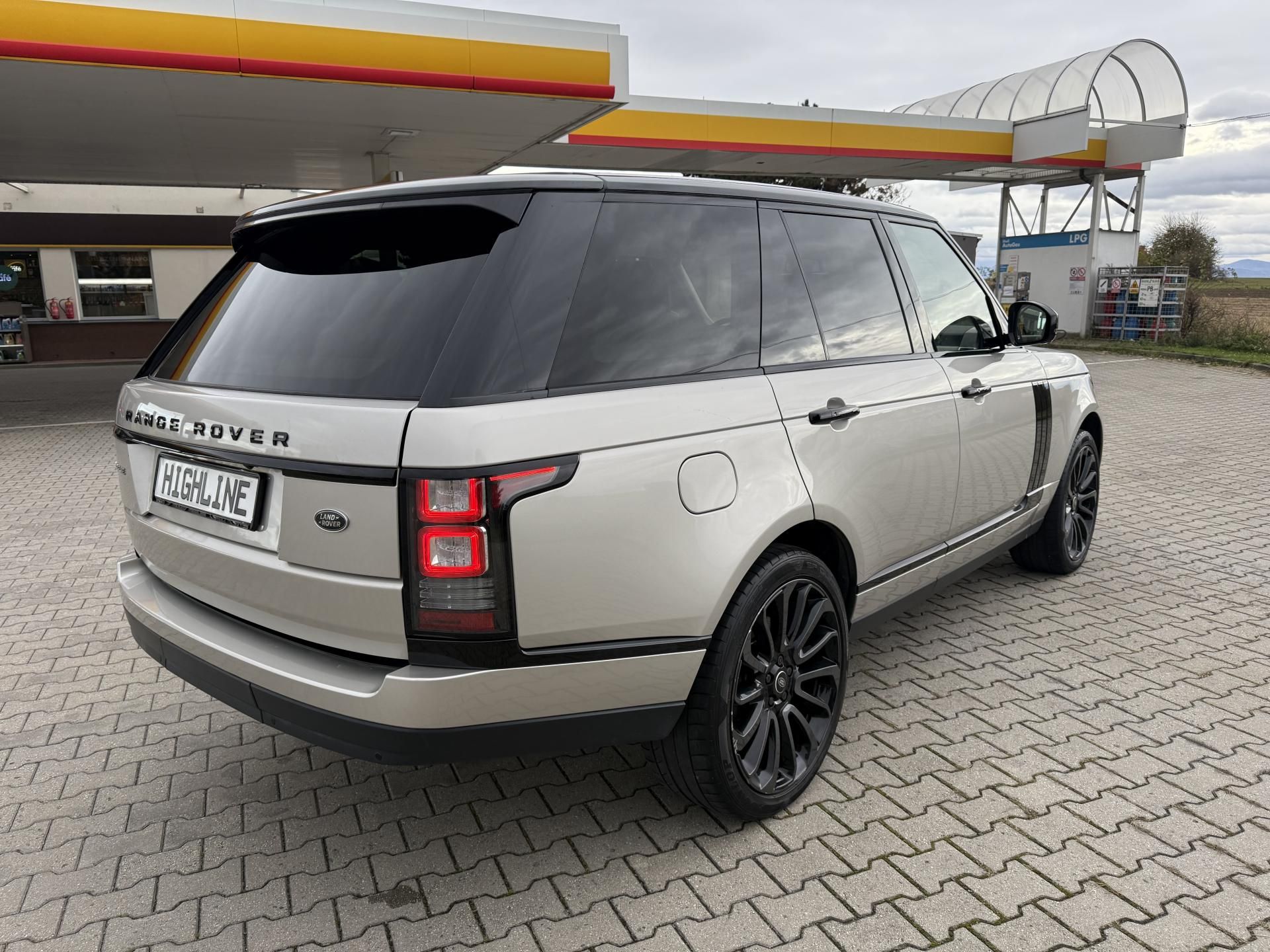 Land Rover Range Rover, 3.0TD VOGUE 1.maj ČR - fotka 3