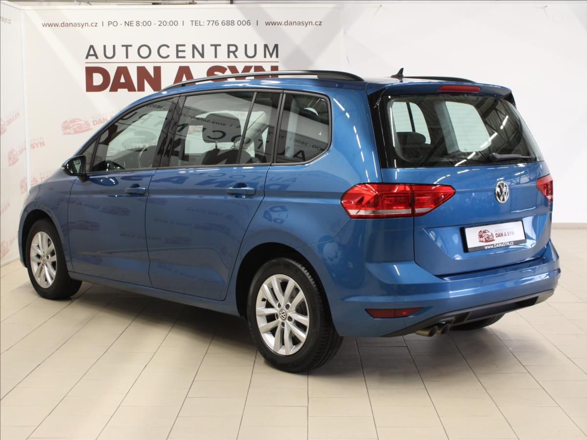 Volkswagen Touran, 2,0 TDI 110KW LED 1.majitel - fotka 6