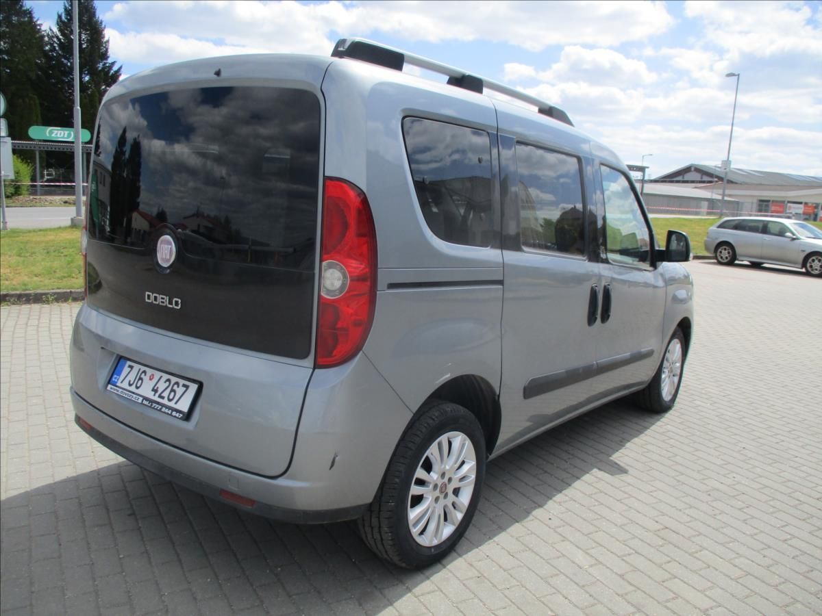Fiat Dobló, 1,6 MultiJet 66kw 7míst Klima - fotka 4