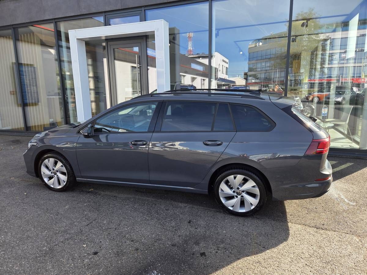 Volkswagen Golf, 1.5 eTSI DSG7 People - fotka 2