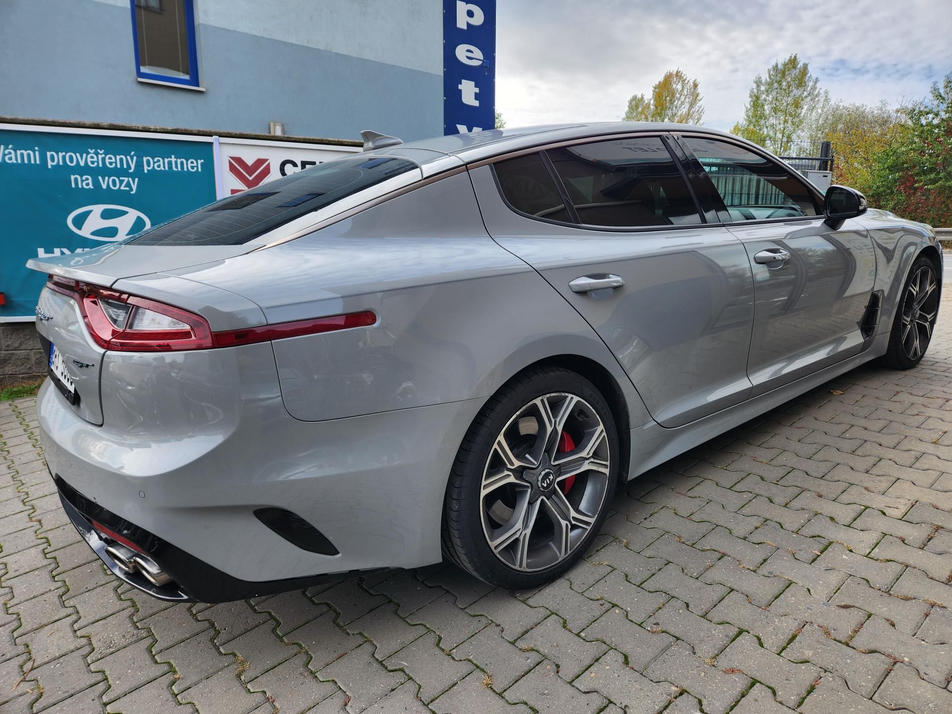 Kia Stinger, 3.3-GT-RED KŮŽE-AUTOMAT - fotka 5