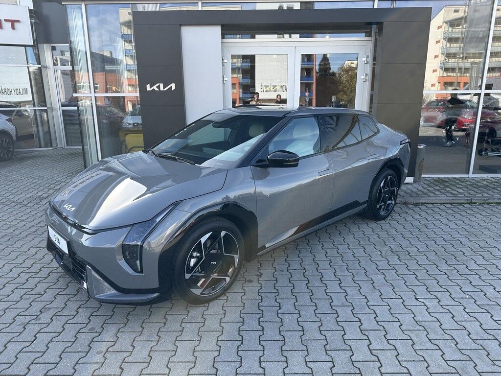 Kia EV4, GT-LINE 81,4 kWh + V2L - fotka 2