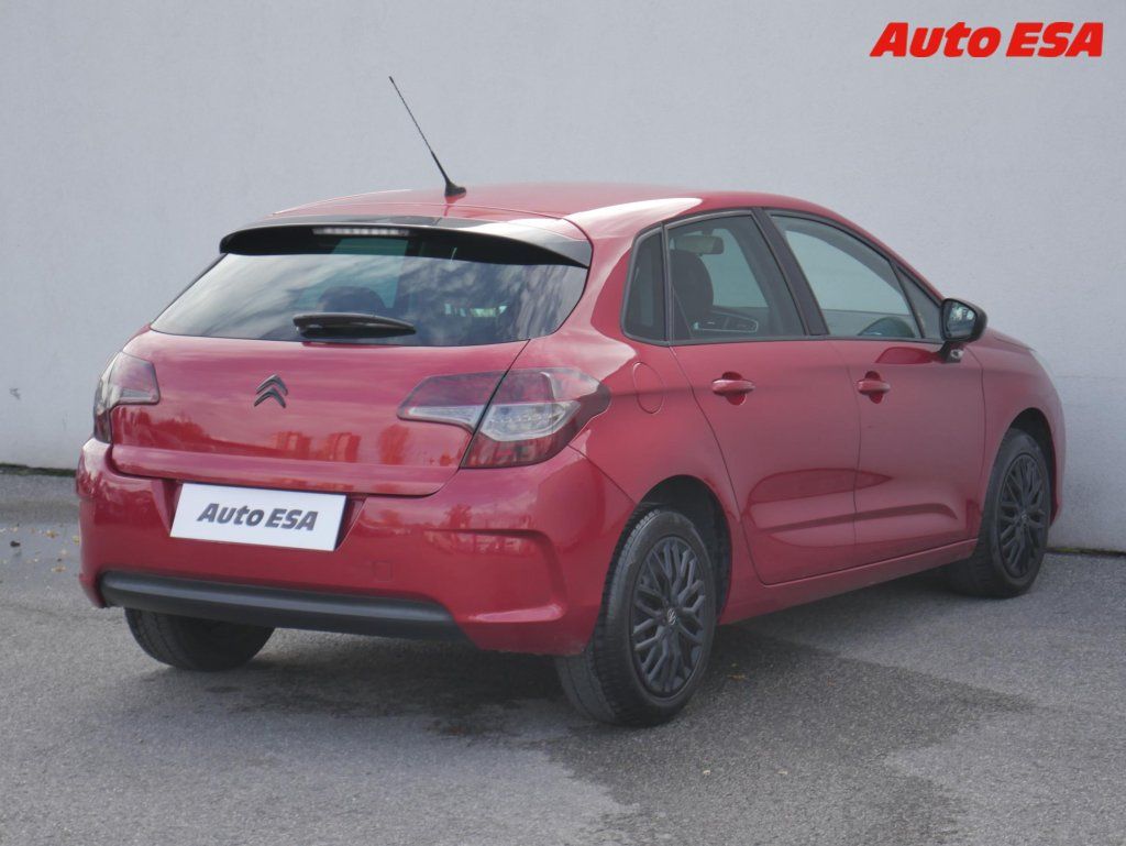 Citroën C4, 1.4 i,ČR,AC,temp - fotka 4