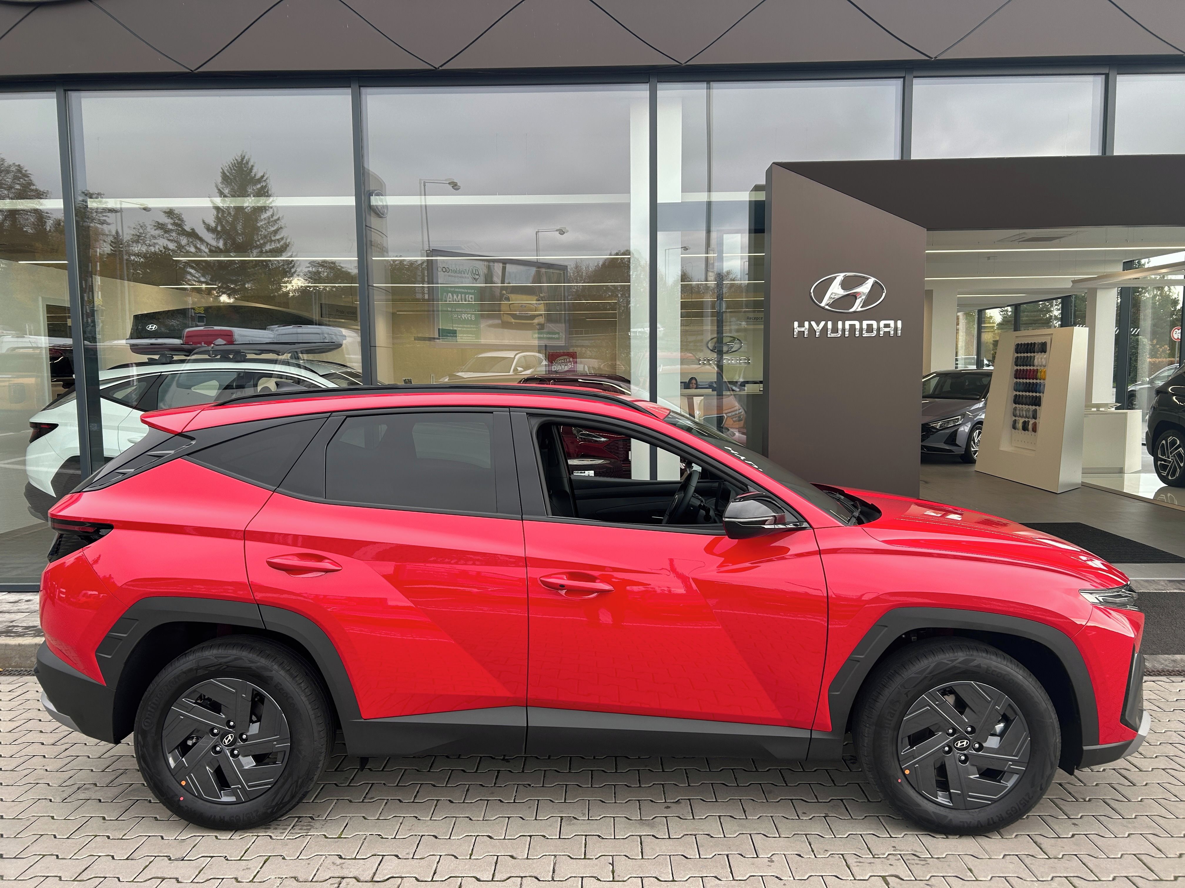 Hyundai Tucson, 26 1,6 TGDI 4x4 DCT GO Czech! - fotka 3