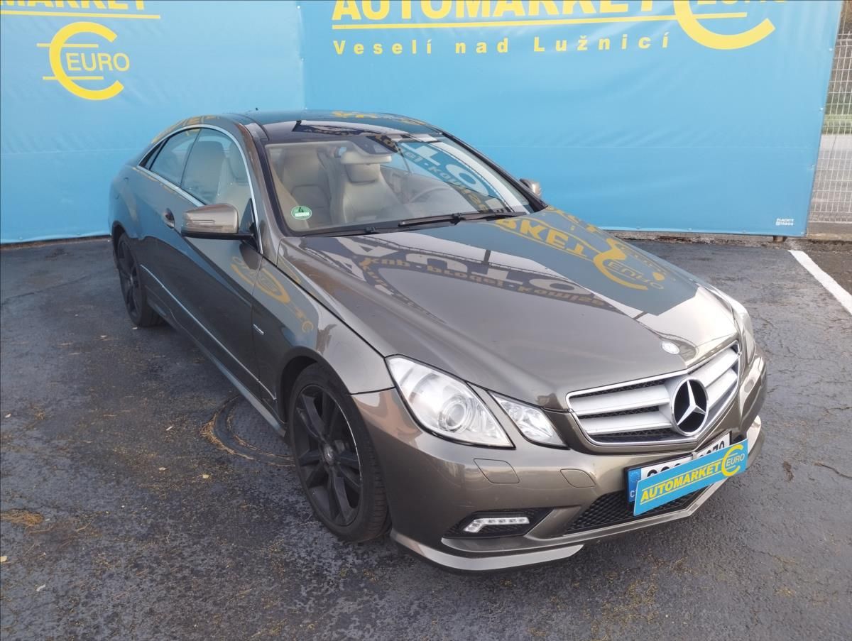 Mercedes-Benz Třídy E, 3,0 CDi 170KW - fotka 3